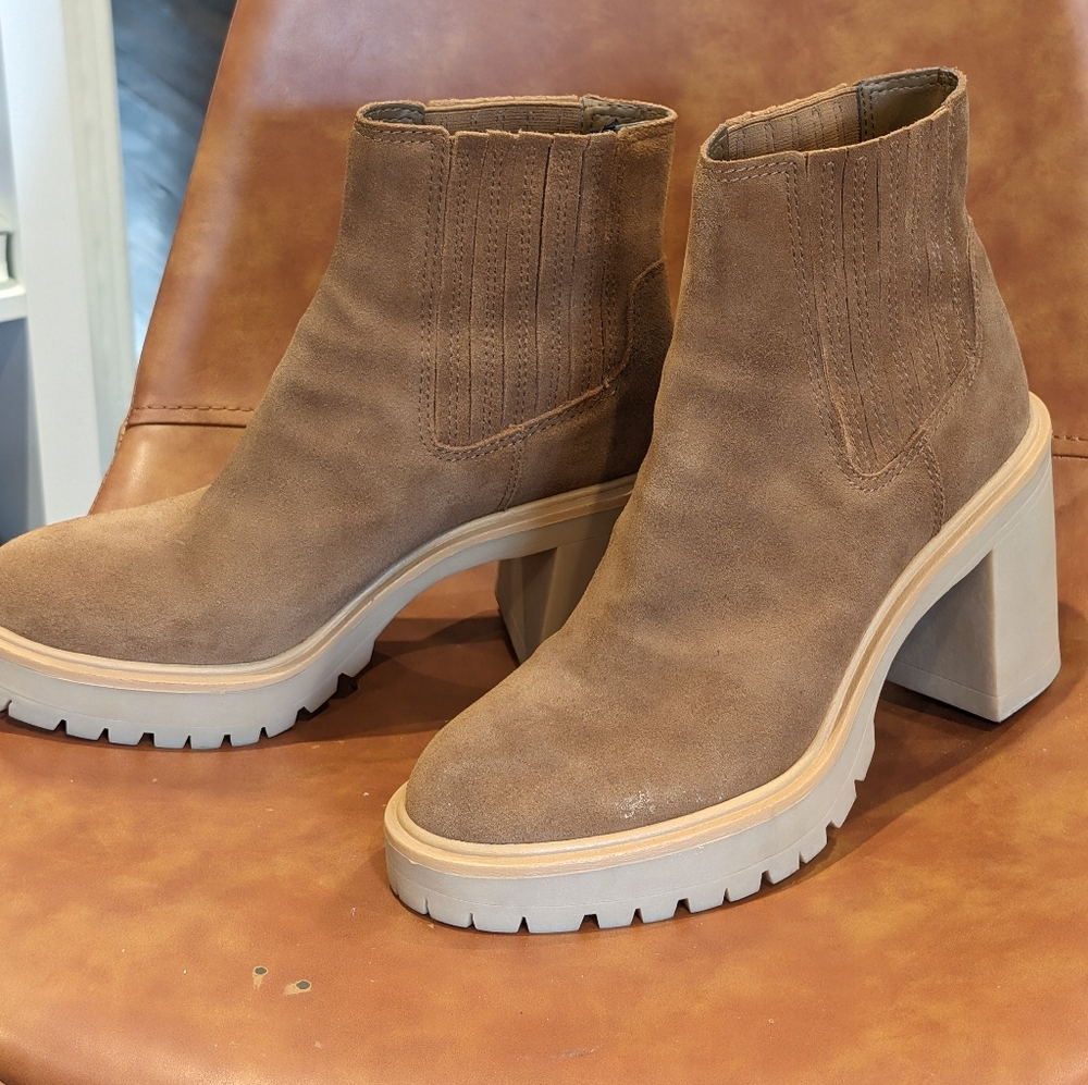 Dolce Vita Suede Ankle Boots (Size 9.5)